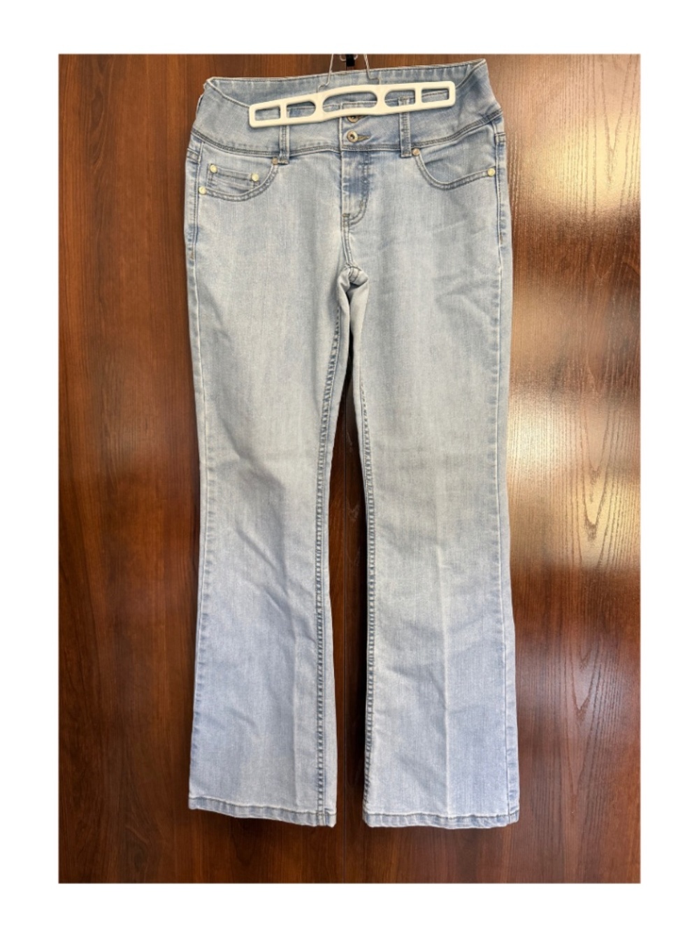 Tristan Bootcut Jeans Women Size 8 Light Wash Stretch Denim